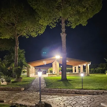 Masseria San Nicola Bed & Breakfast
